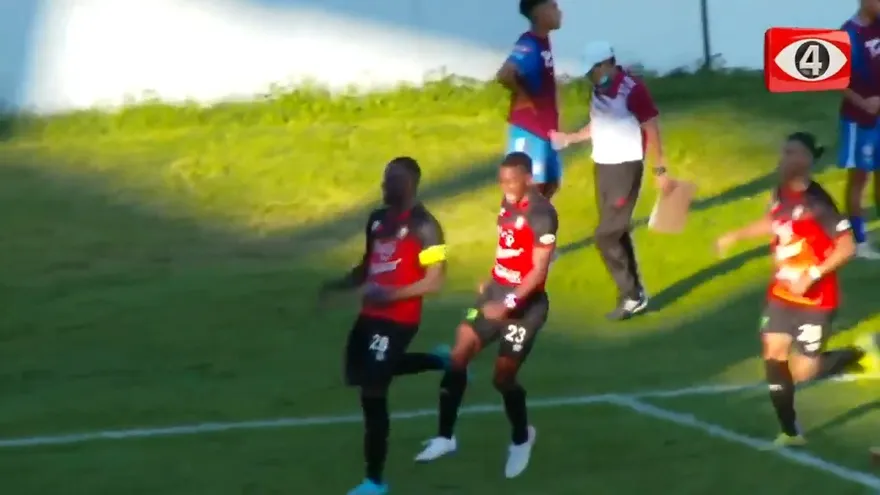 Nicolás Muñoz anotó en el triunfo del CD Águila sobre Isidro Metapán 3-1