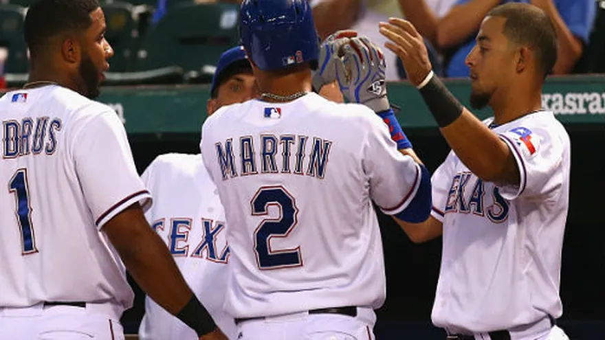 Tres finalistas para el timón de Vigilantes