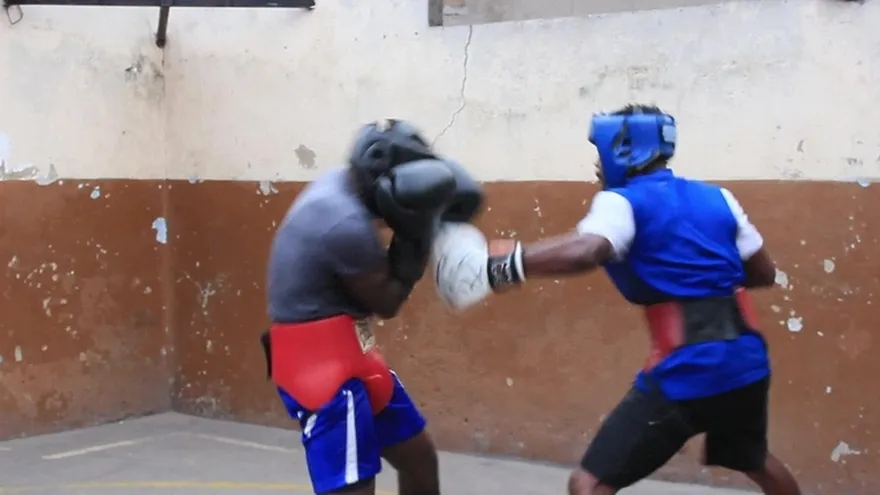 Bukom, el barrio donde el boxeo es una forma de vida