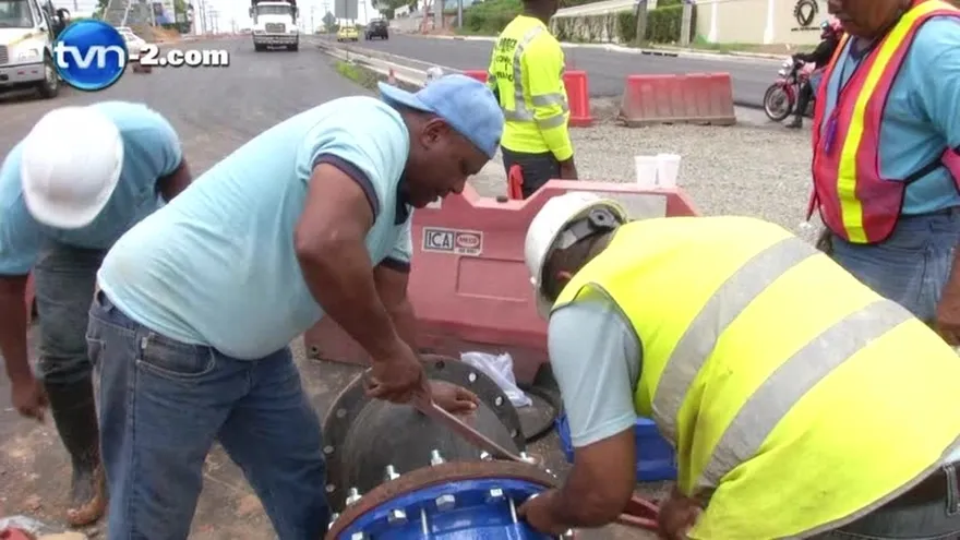 Trabajadores del Idaan en paro exigen mejora salarial y equipos para trabajar