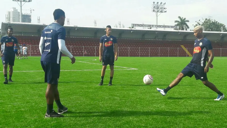 La 'Sele' arrancó este jueves trabajos en el "Cascarita" Tapia.