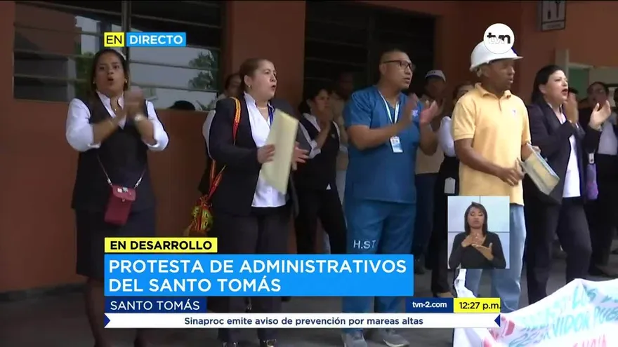 Funcionarios del Hospital Santo Tomás protestan