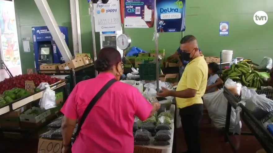 Abastecimiento de guandú en Merca Panamá