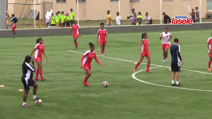 La juvenil Ana Rodríguez se ha adaptado muy bien a la selección mayor femenina