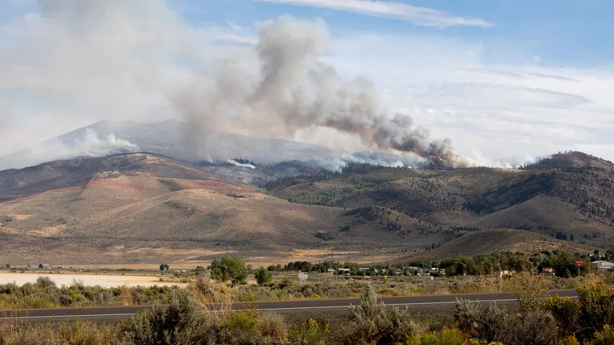 Incendio forestal en Reno, Nevada, Estados Unidos