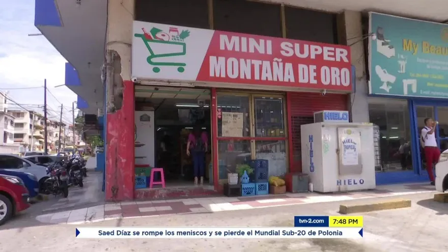 Dos ladrones roban local comercial en Perejil