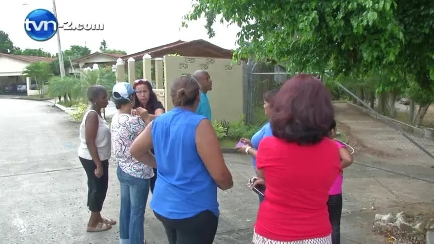 Moradores de Brisas del Golf molestos por daño en planta de tratamiento sin reparar