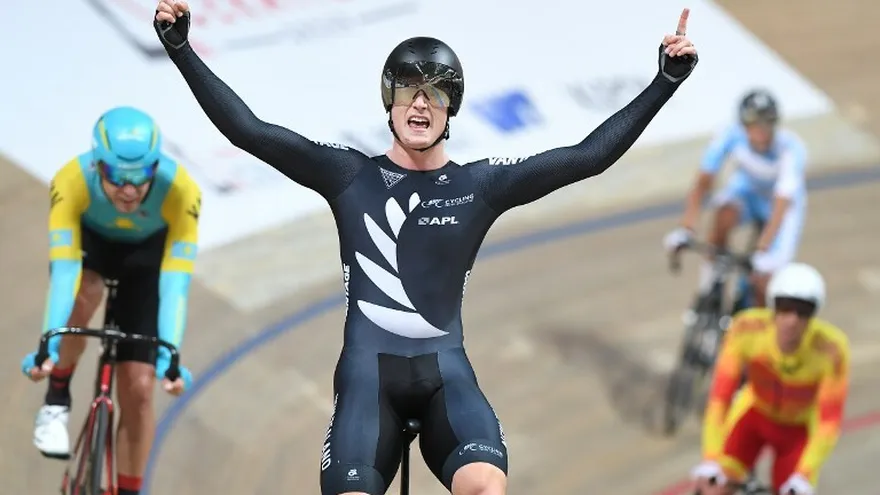 Neozelandés Stewart gana el omnium en el Mundial de ciclismo en pista