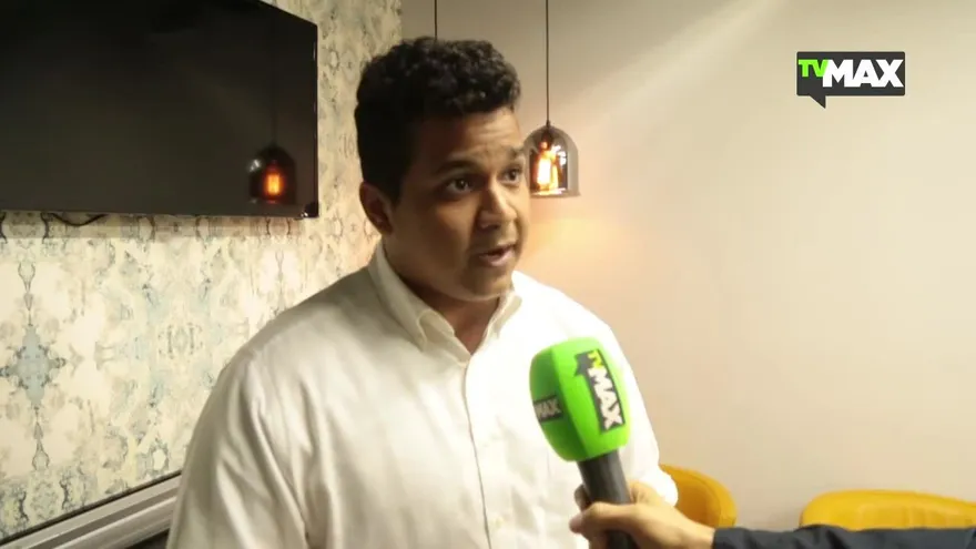 Norbert va dispuesto a callarle la boca Vértigo en Golpe de Estado