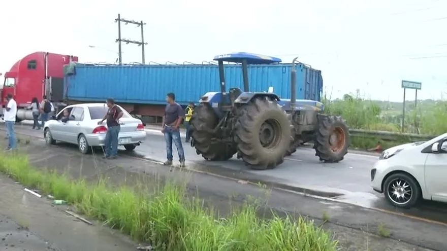 Cierre en Pacora ocasiona caos en la vía Panamericana