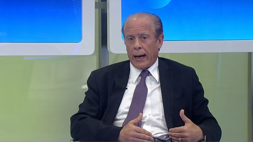 Temistocles Díaz, Ministro Consejero de Salud del Minsa