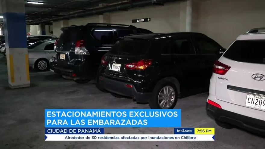 Estacionamientos exclusivos para embarazadas en comercios