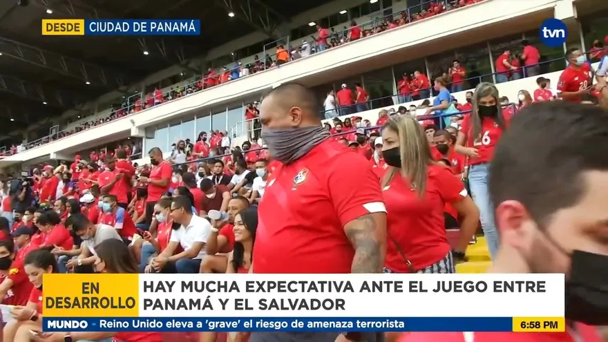 Expectativa de los fanáticos por el juego Panamá-El Salvador