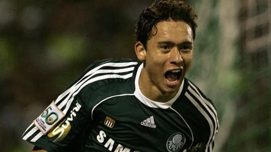 Keirrison, cedido al Coritiba hasta la temorada 2013-14