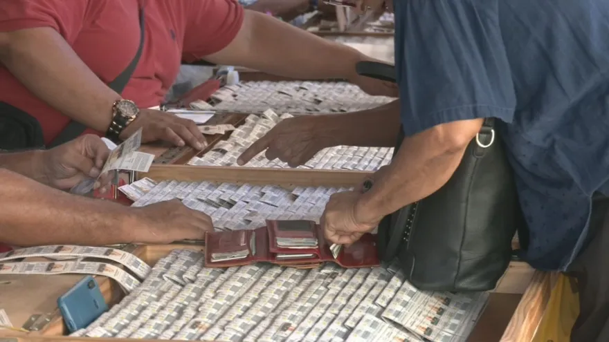 Lotería Nacional capacita a más de 50 inspectores para combatir la venta clandestina y los billetes casados