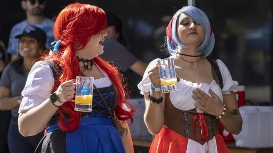 El evento se celebró en Los Ángeles, en un enorme centro de espectáculos al aire libre.