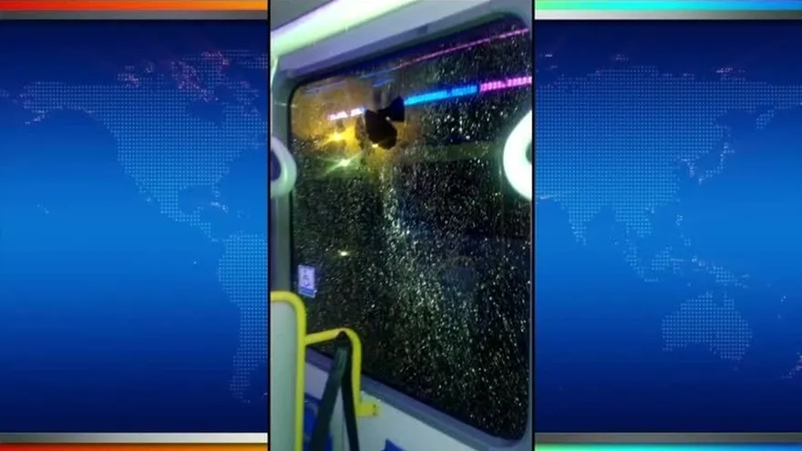 MiBus denuncia ataque a dos unidades del Metrobús