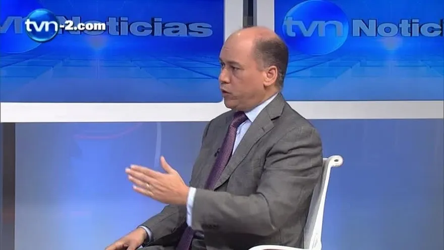 "El que se pasa de la raya, será destituido": Aguilera