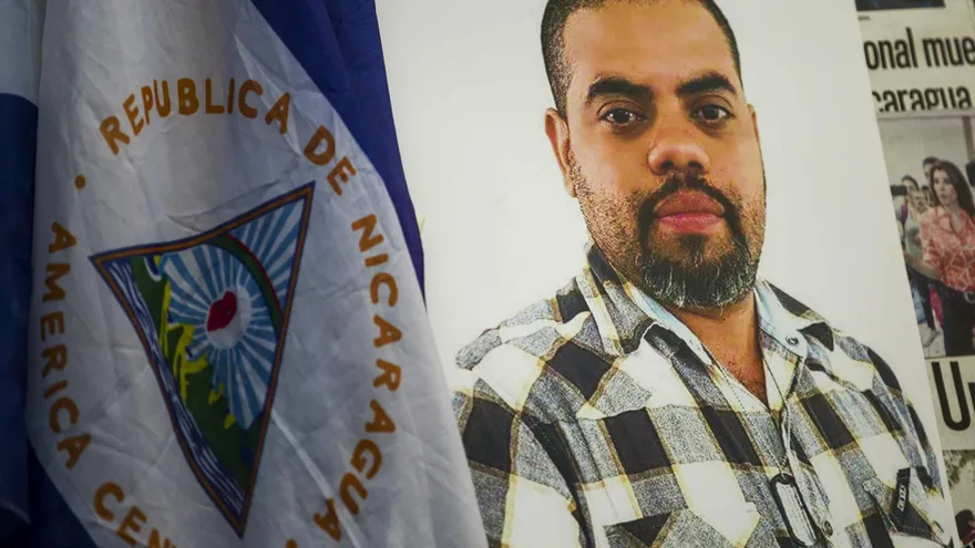 Una fotografía del periodista Ángel Gahona