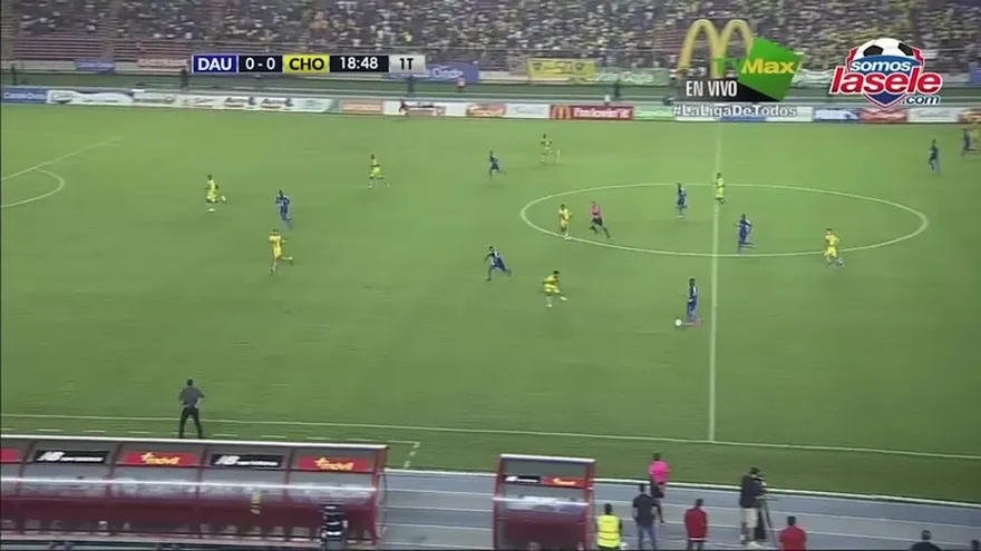 Gol de Abdiel Arroyo para el Árabe Unido