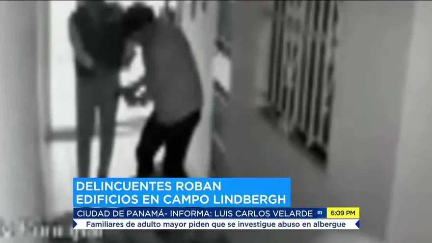 Delincuentes roban utilizando chalecos de la DIJ