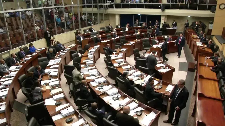 Noticiero AM 27 de abril del 2017 - Bloque 7