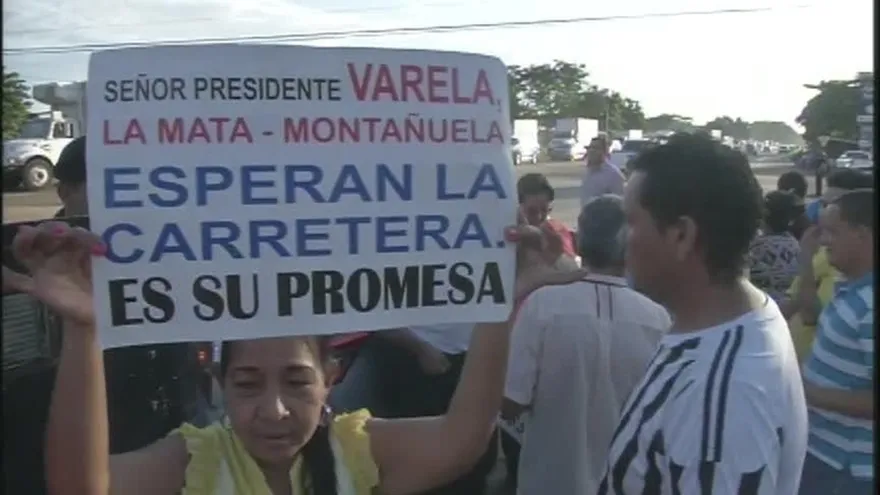 Protestan para exigir construcción de carretera en Atalaya