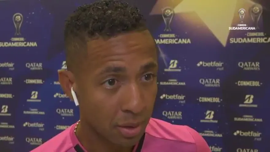 Gabriel Torres fue elegido como el mejor del partido ante Corinthians