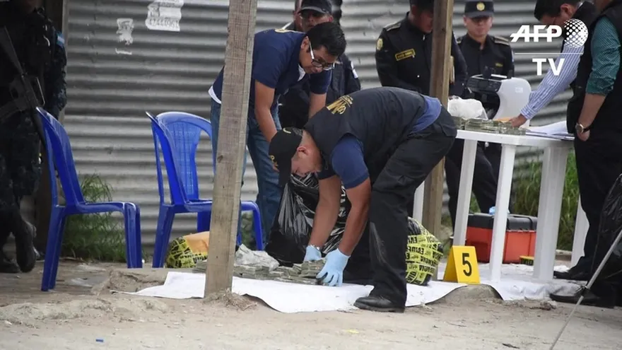 Incautan más de USD 1,2 millones ocultos en camión en Guatemala