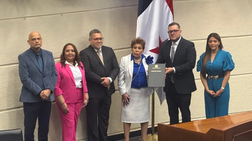 Pleno de la Asamblea ratifica a Gisela Agurto y Carlos Villalobos como magistrados de la Corte Suprema de Justicia.