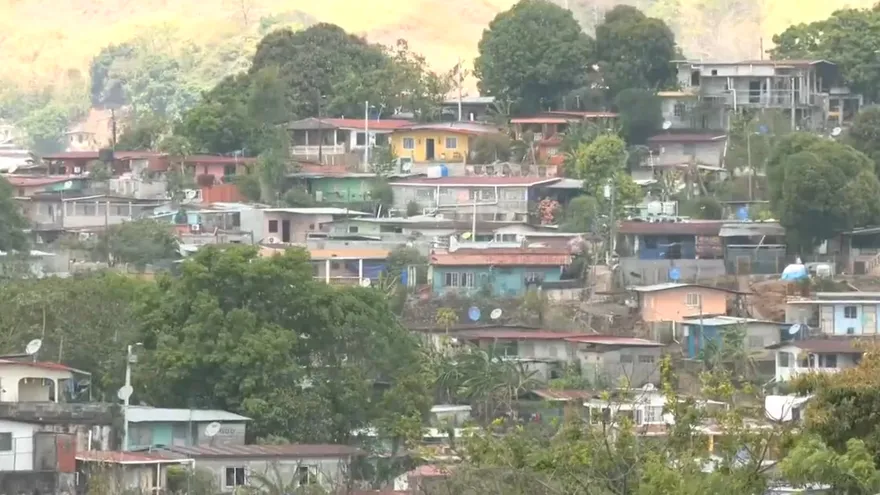 Falta de agua afecta a residentes del Sector 5, Río Palomo en San Miguelito