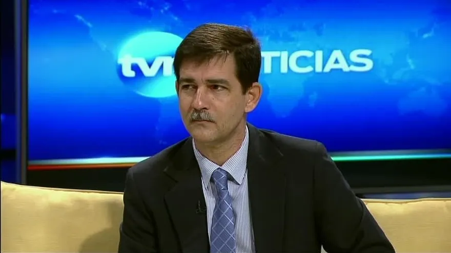 Denuncian estafadores aprovechándose de extranjeros