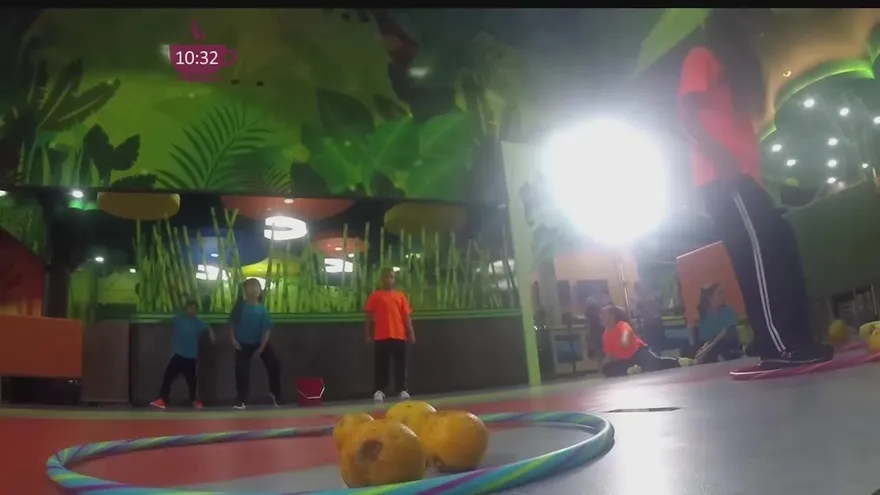 Jelou Kids - Carrera de Naranjas