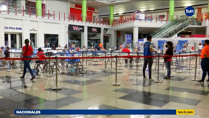 Centro de vacunación de Westland Mall rebasó la cantidad de vacunados