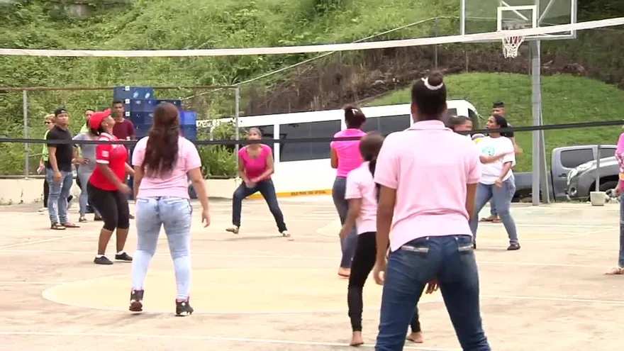 Trabajadores domésticos se reúnen para discutir proyecto de Ley