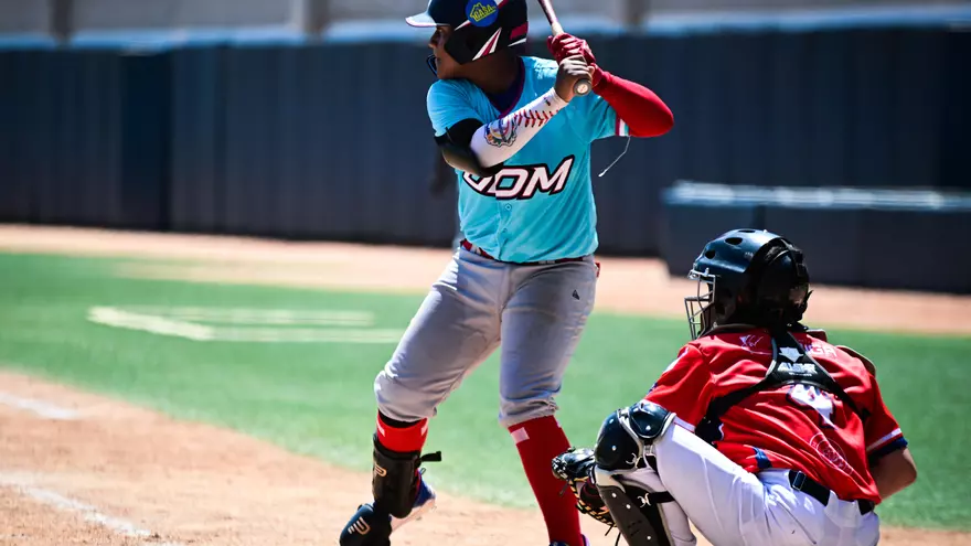 Acción del partido de la Serie del Caribe Kids 2025 entre República Dominicana y Panamá