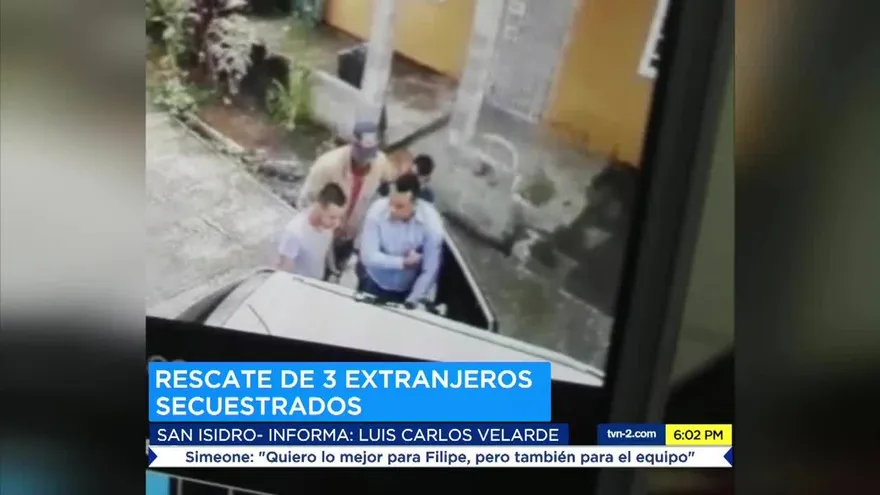 Rescatan a tres personas secuestradas