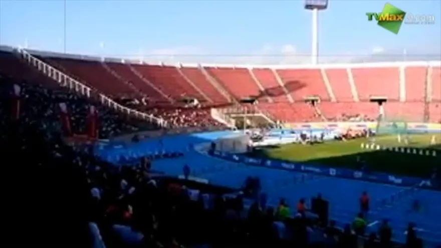 Yvette Lewis gana oro en 100 mts Vallas