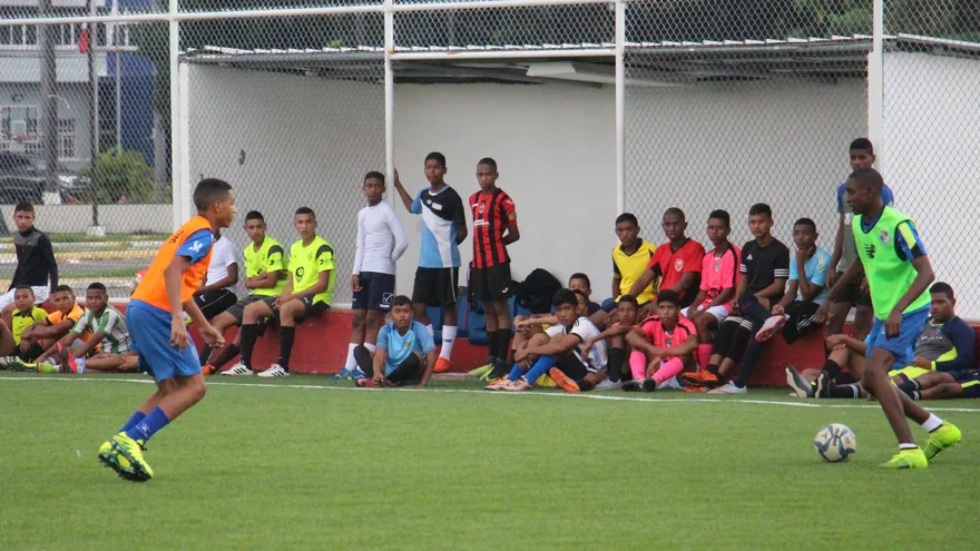 Del grupo, presentado por FEPAFUT saldrá la selección panameña Sub-15