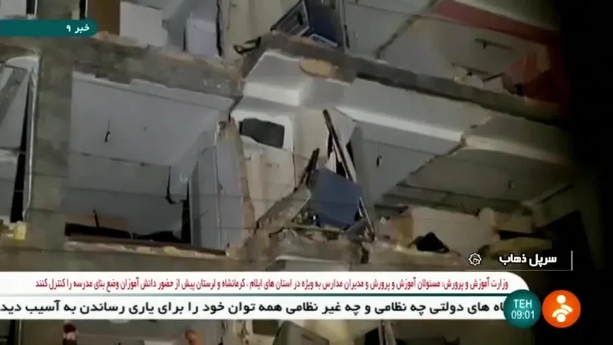 Un violento sismo deja más de 300 muertos en Irán