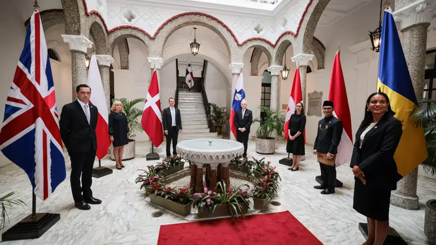 Presidente Mulino recibe credenciales de siete nuevos embajadores en Panamá