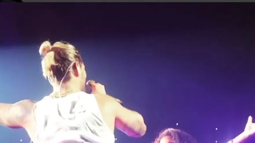 Maluma invita y comparte escenario con Diana Villamonte en Bogotá, Colombia