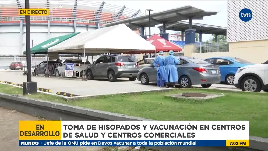 Sigue la toma de hisopados y vacunación en la capital