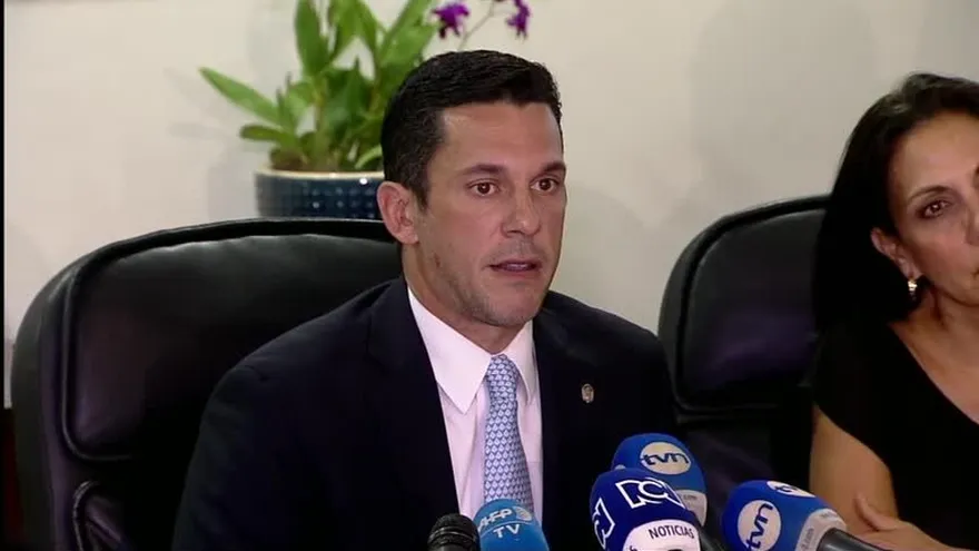 El presidente Varela cita al cuerpo diplomático acreditado en Panamá