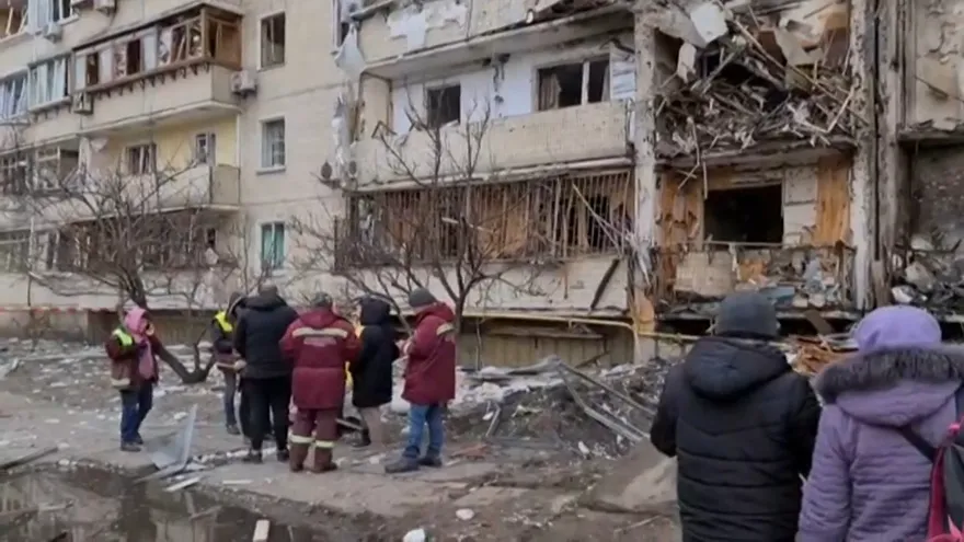 Rusia estrecha su cerco sobre Kiev.