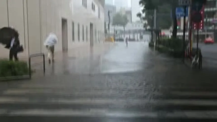 Tifón Mindule causa varios heridos en Tokio