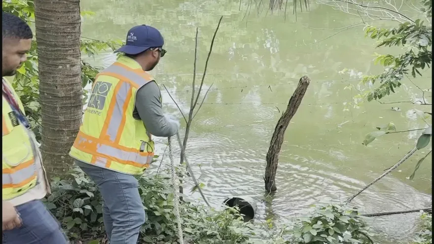 Realizan pruebas de calidad de agua en el río La Villa