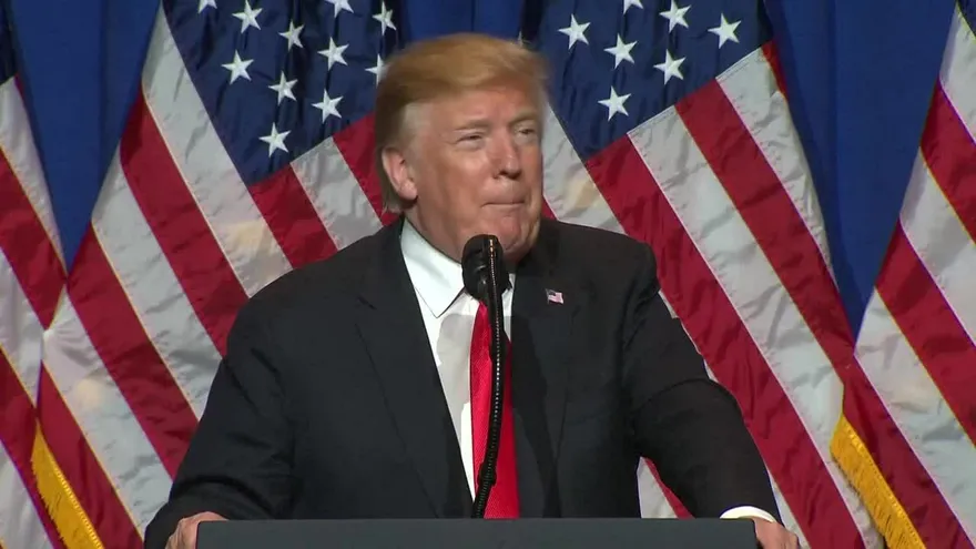 Trump anuncia fin de aranceles de Canadá y Mexico