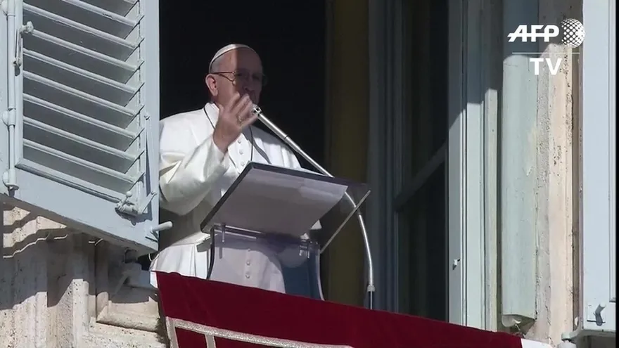 Papa pide combatir “plaga del terrorismo” tras ataque en Turquía