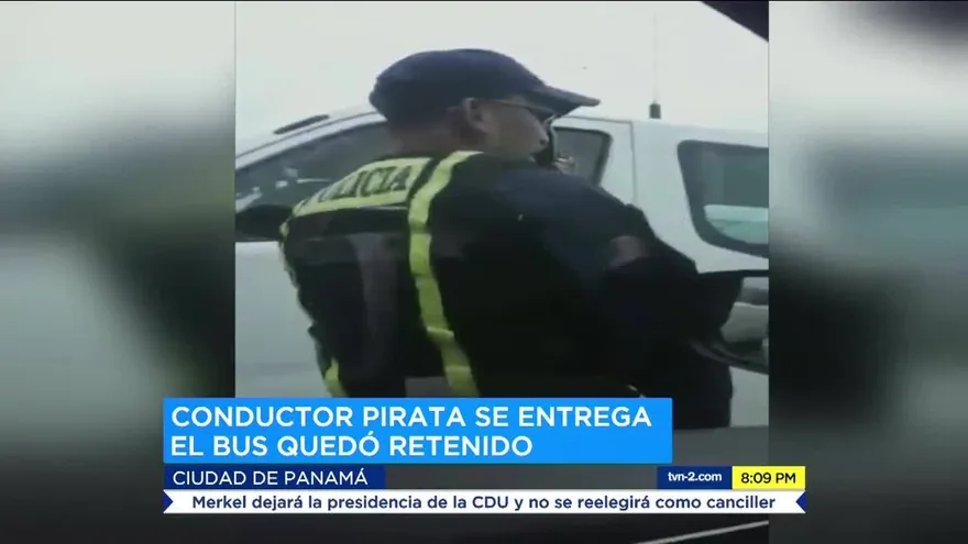 Conductor de “bus pirata” se entrega a las autoridades